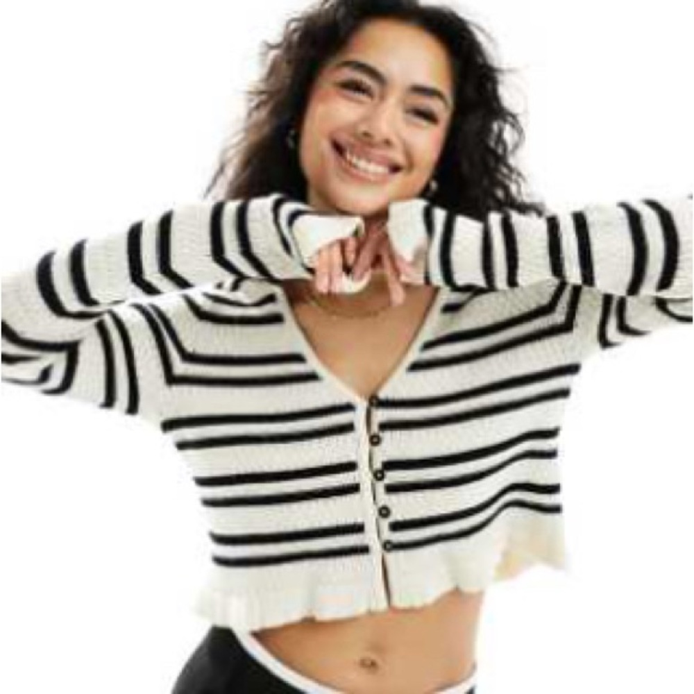 Striped Black and White Women's Sweater
